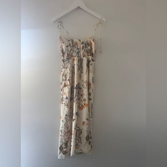 REFORMATION Kourtney Dress in Frolic 2 - Picture 8 of 11